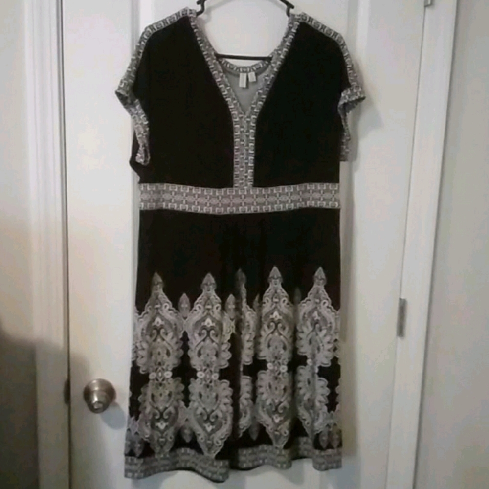 Madison shift black and white short sleeve dress